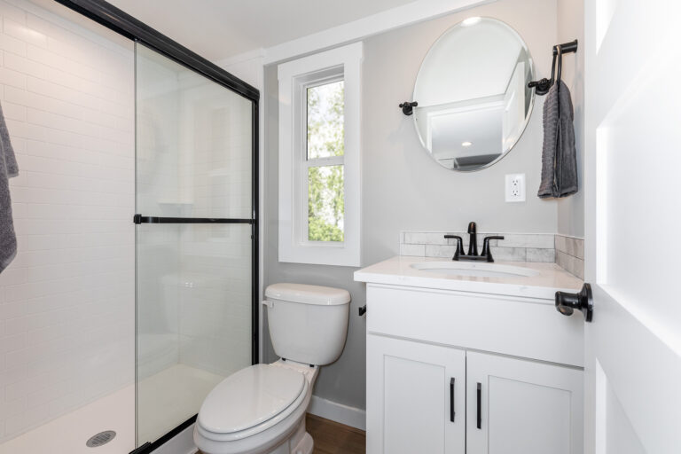 9-46LS-222_Tannehill_Bathroom_Nov-2023_02_Web