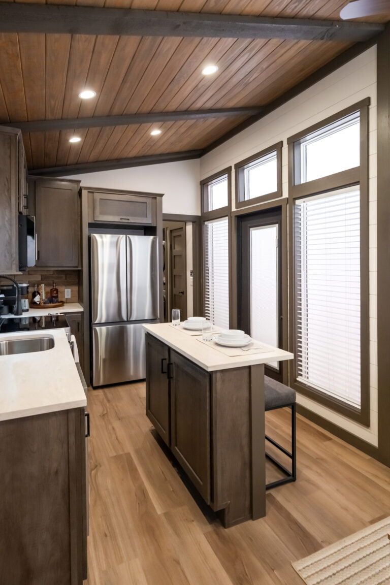 Clayton_Park_Models_49LS120 – Skyway_Jan_2026_Kit_3346-1