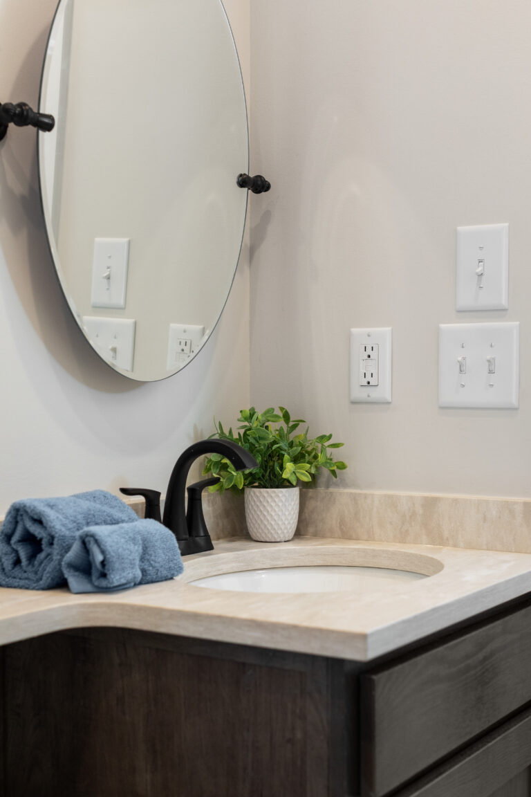 49121_Kinlock_Bathroom1_Nov-2026_03